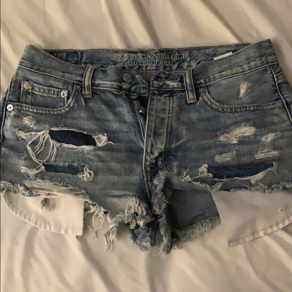 American Eagle Hi-Rise Festival Shorts